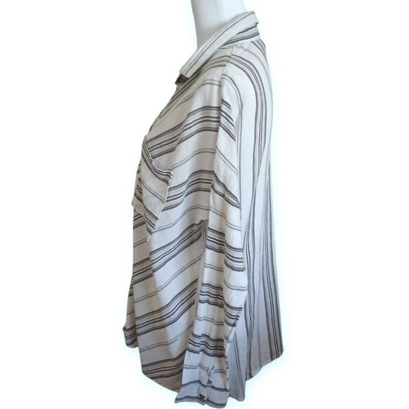 O'NEILL WHITE & GRAY STRIPE BUTTON DOWN SHIRT SZ.XS/S GUC. - Picture 2 of 4